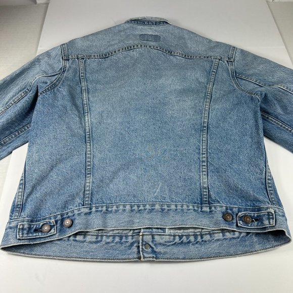 VTG Levi's Jean Jacket Adult 48 Large Blue Trucker Faded Distressed Denim USA - Picture 13 of 16